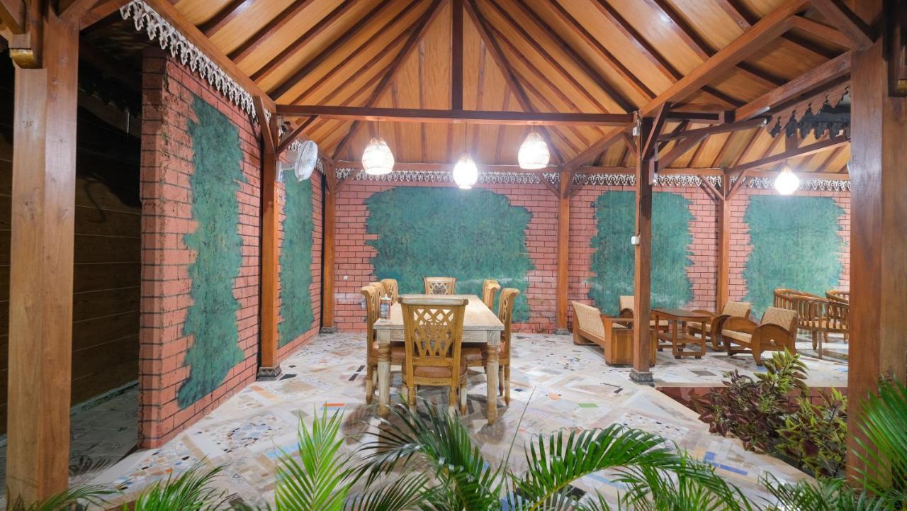 Sartini Inn Jogja Yogyakarta Esterno foto