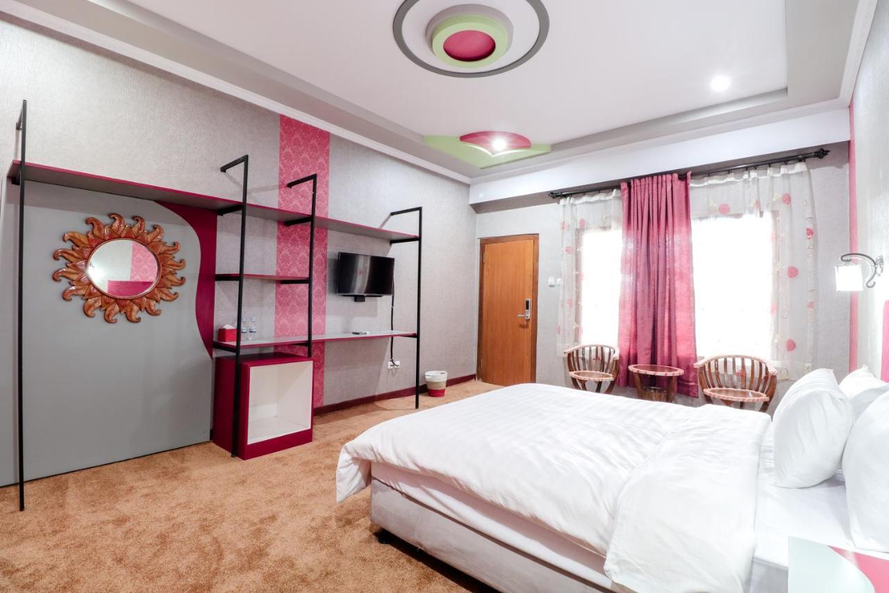 Sartini Inn Jogja Yogyakarta Esterno foto
