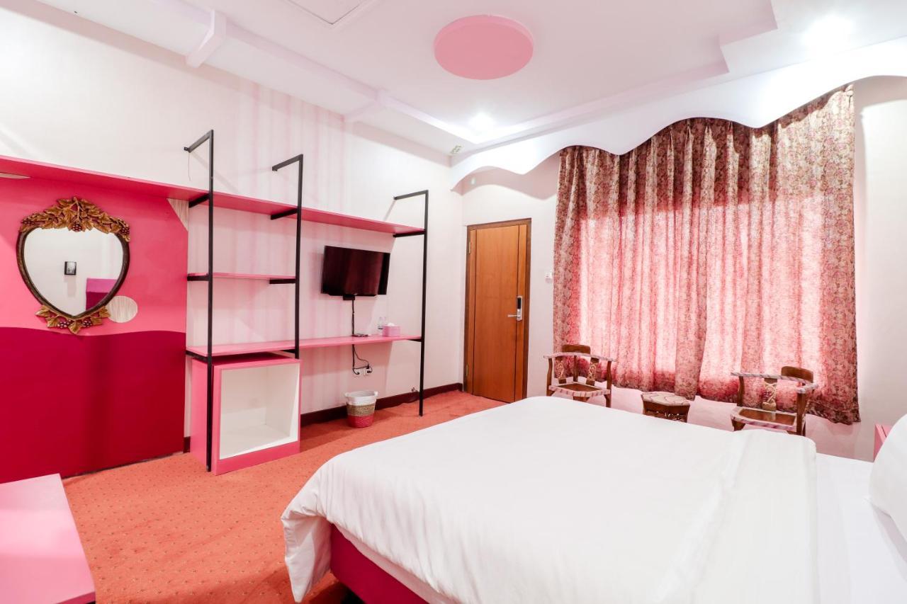Sartini Inn Jogja Yogyakarta Esterno foto