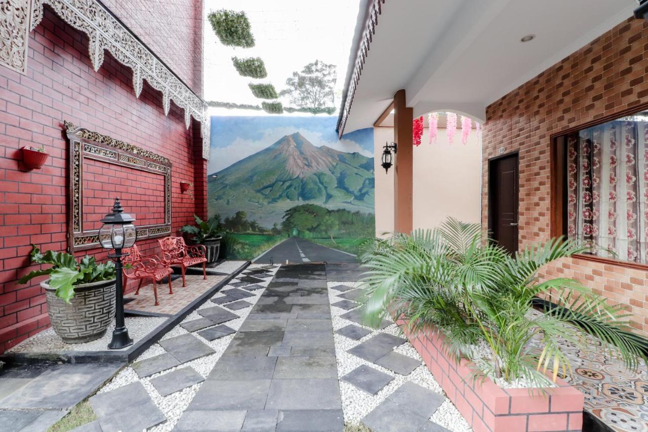 Sartini Inn Jogja Yogyakarta Esterno foto
