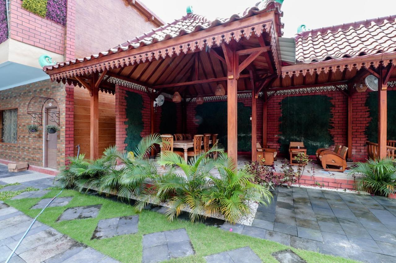 Sartini Inn Jogja Yogyakarta Esterno foto